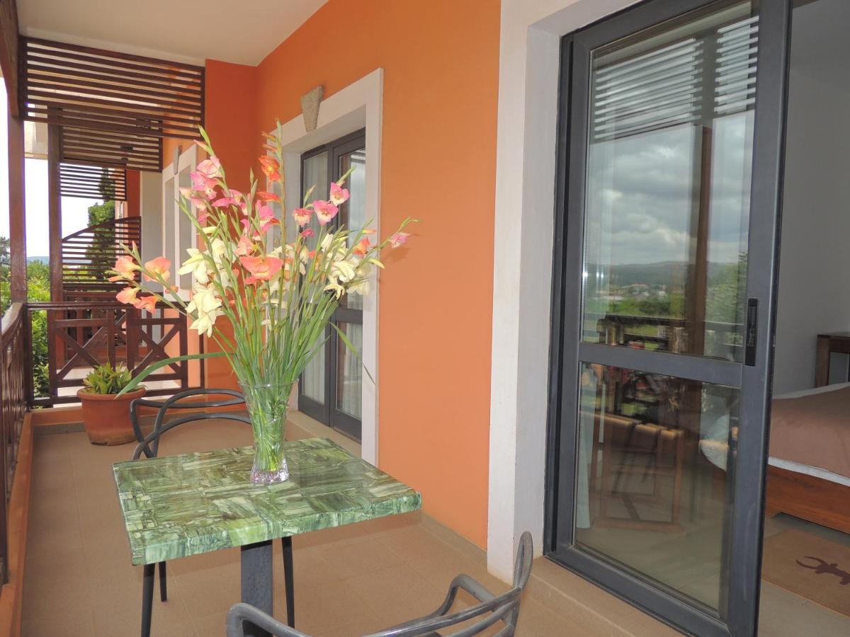 Plumeria Hotel Antsirabe Eksteriør billede